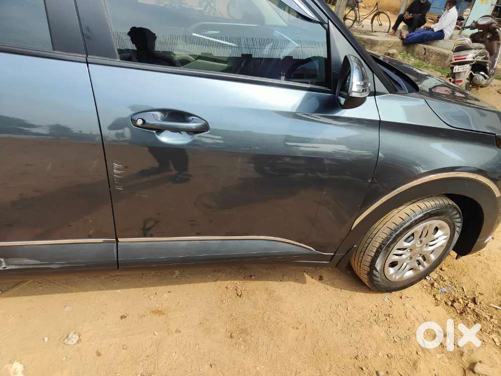 Kia Carens 2024 Petrol Well Maintained