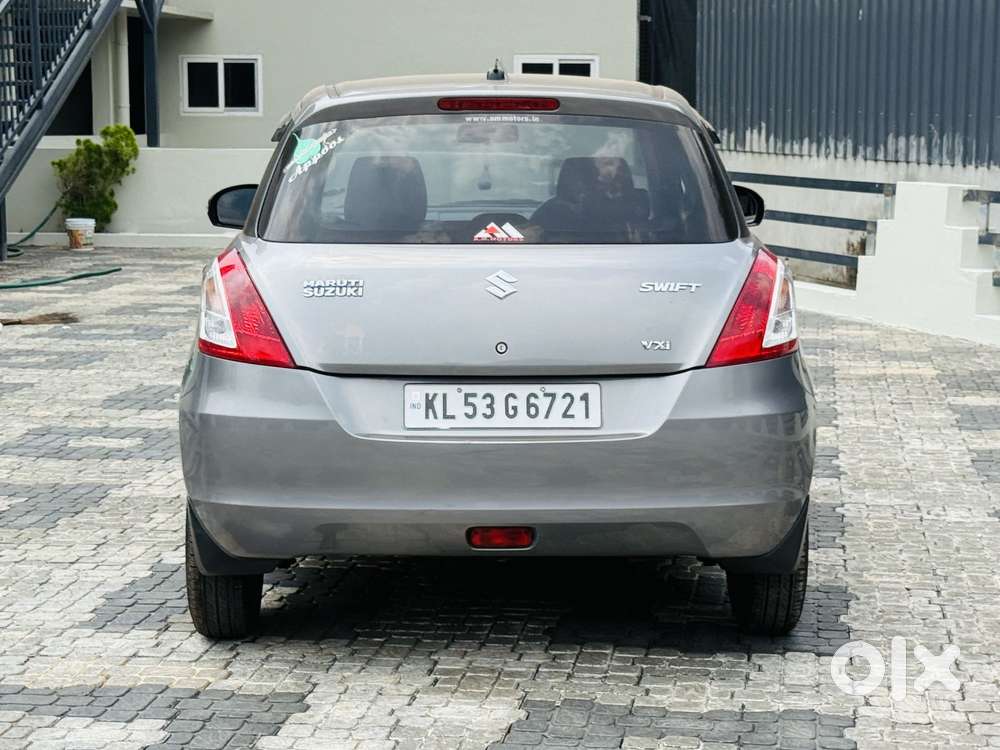 Maruti Suzuki Swift Vxi 1.2 Abs Bs-iv, 2014, Petrol