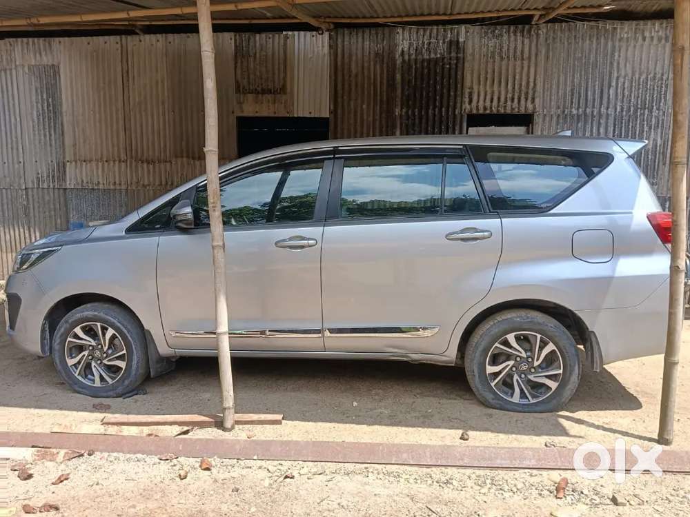 Toyota Innova Crysta 2022