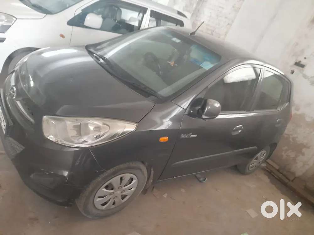 Hyundai I10 2012 Petrol 80600 Km Driven