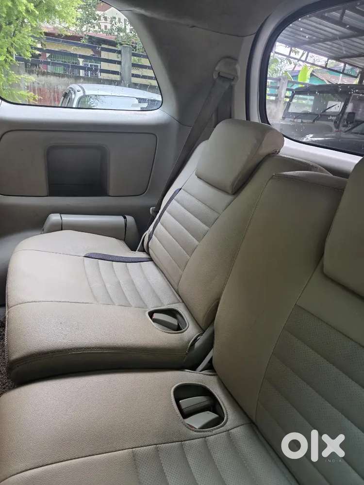 Toyota Innova 2012