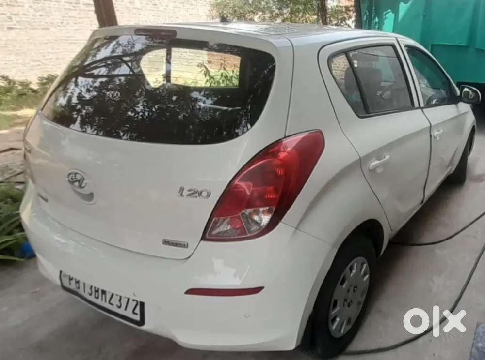 Hyundai I20 Magna 2012 Diesel (army Person )