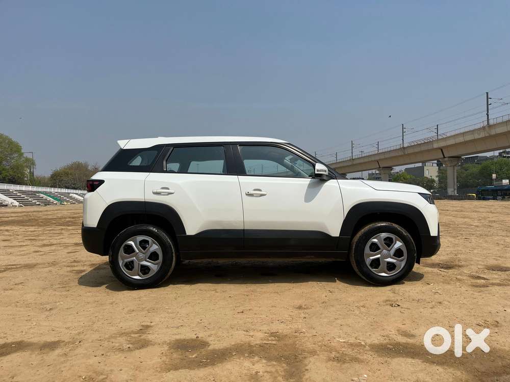 Maruti Suzuki Brezza 1.5 Vxi Smart Hybrid, 2023, Petrol
