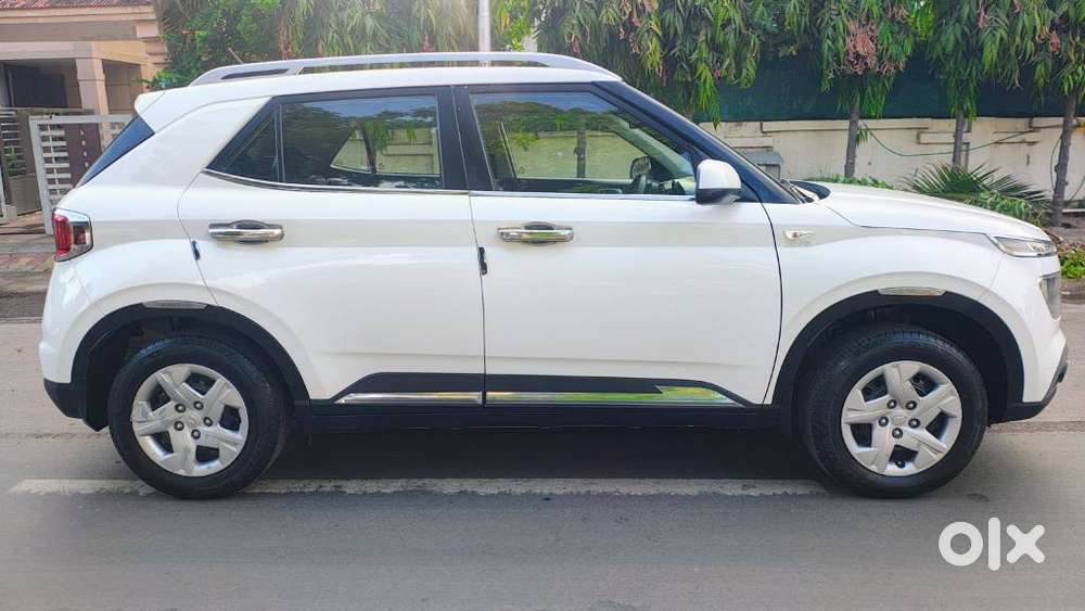 Hyundai Venue 1.2 S (o), 2020, Cng & Hybrids