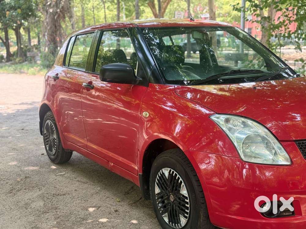Maruti Suzuki Swift Vxi Optional, 2007, Petrol