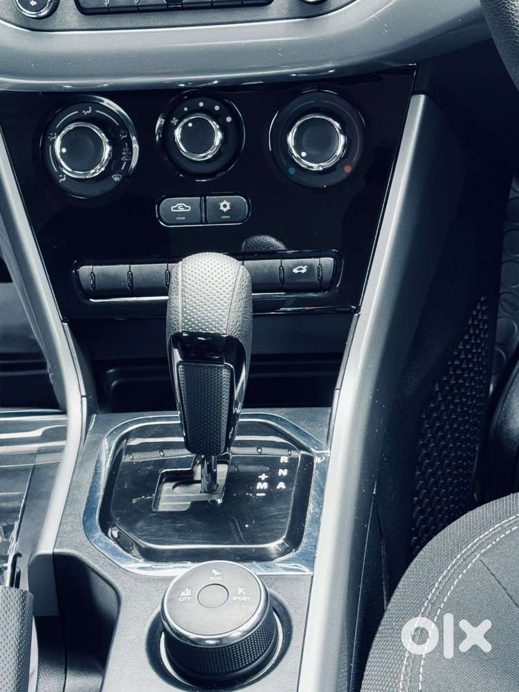 Tata Nexon 1.2 Revotron Xma Amt, 2020, Petrol
