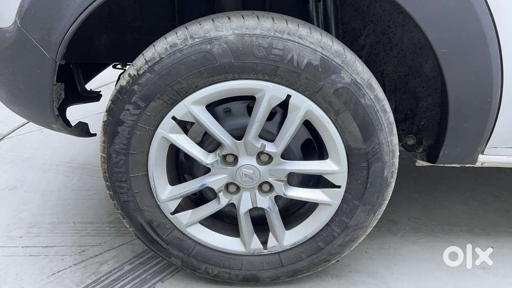 Renault Triber Rxt, 2021, Petrol