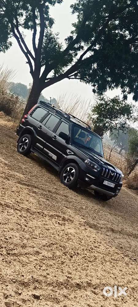 Mahindra Scorpio Classic 2024 Diesel 71200 Km Driven