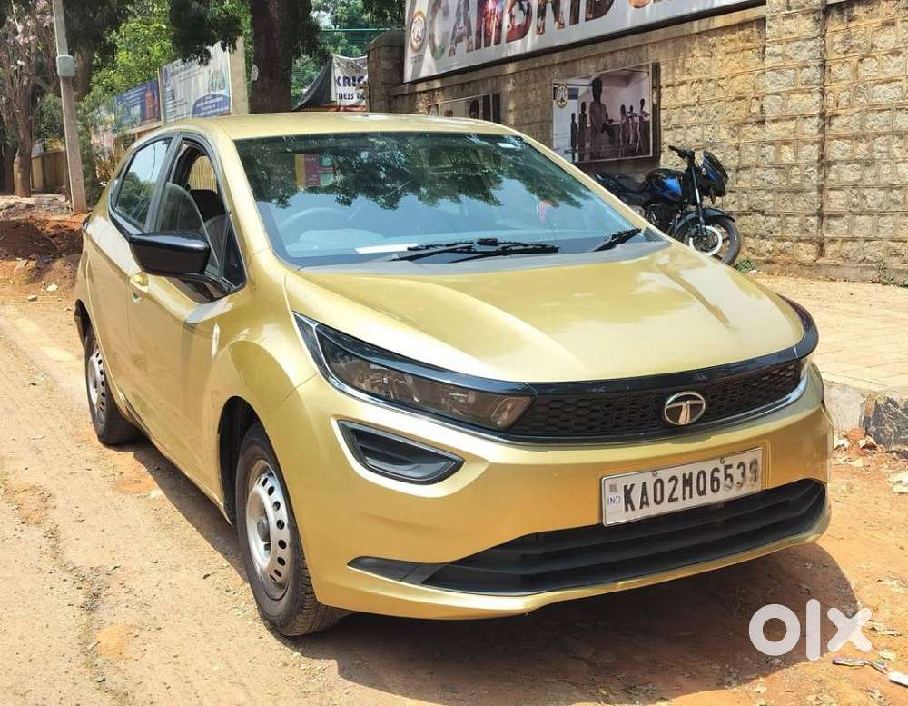 Tata Altroz 1.2 Xe, 2020, Petrol