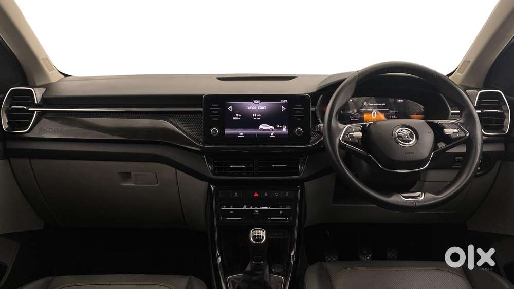 Skoda Kushaq 1.0 Tsi Style, 2023, Petrol