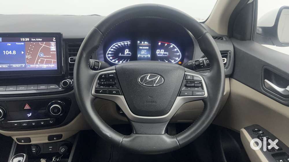 Hyundai Verna 1.5 Sx (o) Vtvt Ivt, 2022, Petrol