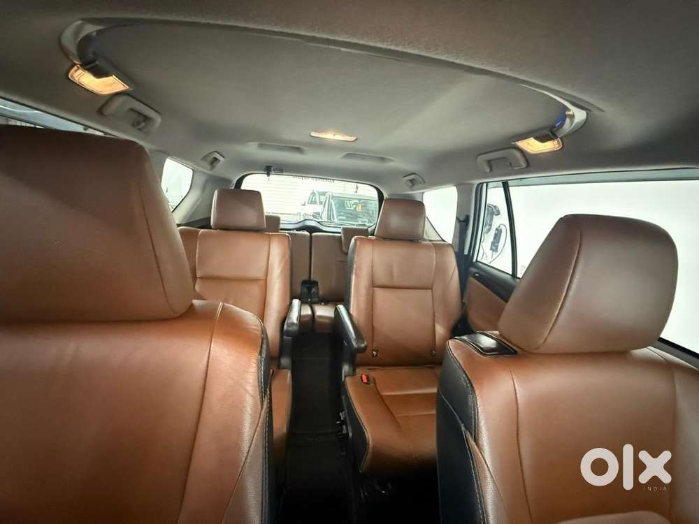 Innova Crysta Top End Showroom Track