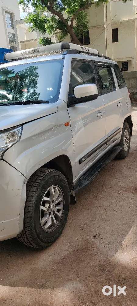 Mahindra Tuv 300 2017 Diesel Well Maintained