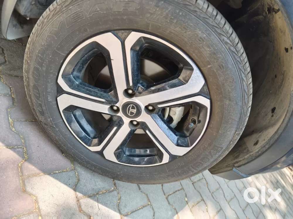 Tata Nexon 1.5 Revotorq Xz Plus Hs Dark Edition, 2022, Petrol