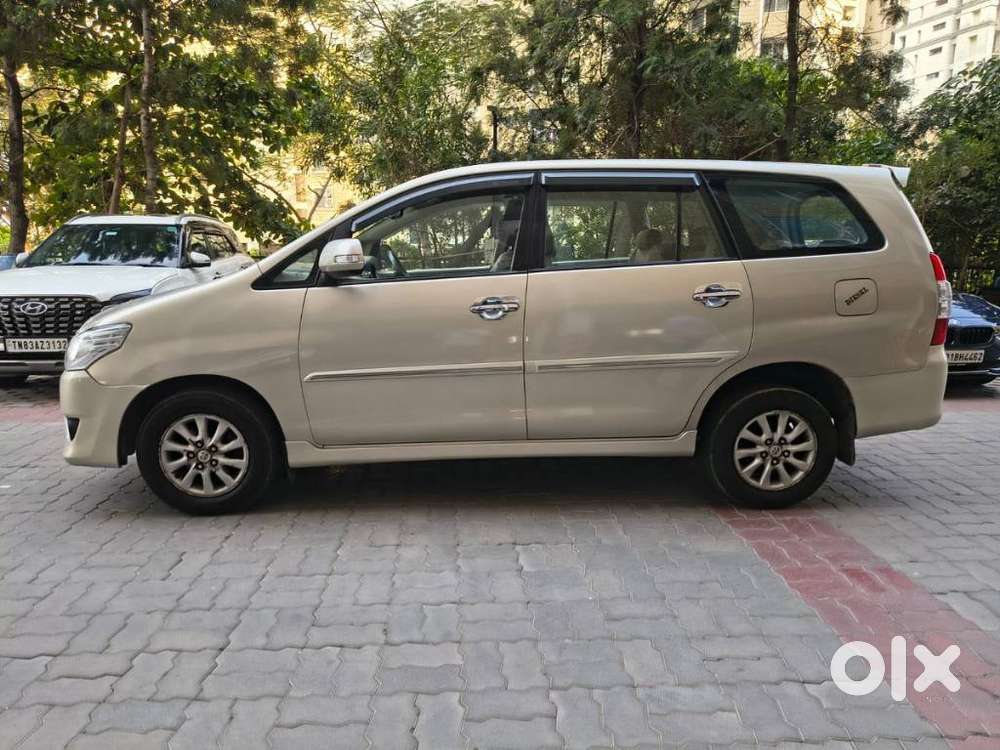 Toyota Innova 2.0 V, 2013, Diesel