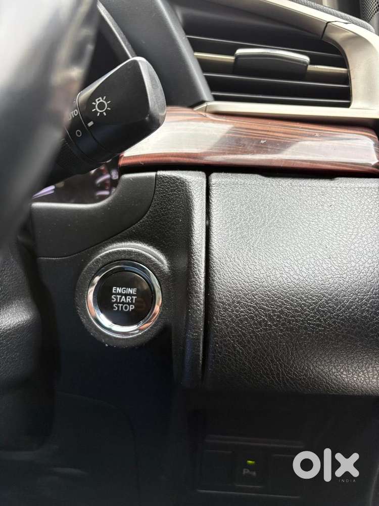 Toyota Innova Crysta Touring Sport 2.4 Mt, 2017, Diesel