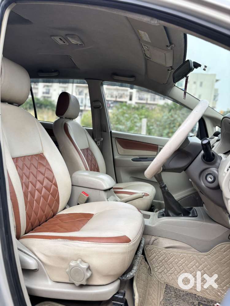 Toyota Innova 2.5 G (diesel) 7 Seater Bs Iv, 2013, Diesel