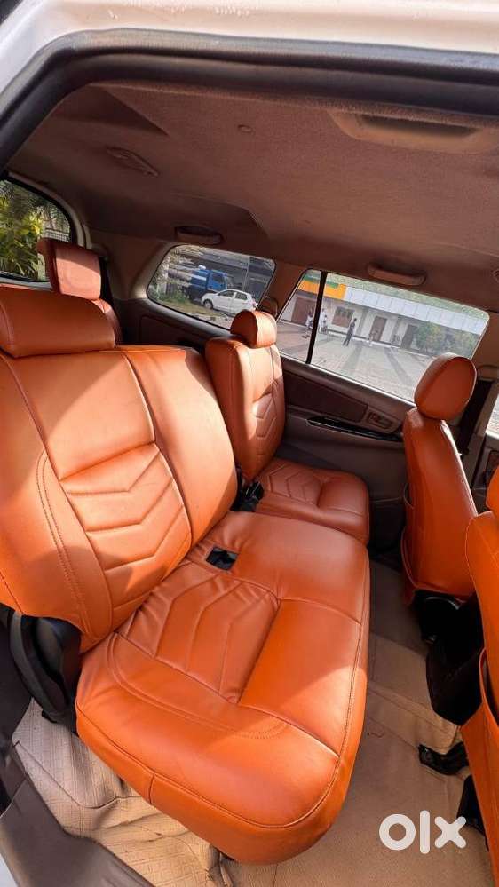 Toyota Innova 2.5 G (diesel) 8 Seater, 2015, Diesel