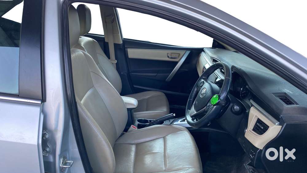 Toyota Corolla Altis 2013-2017 Vl At, 2015, Petrol