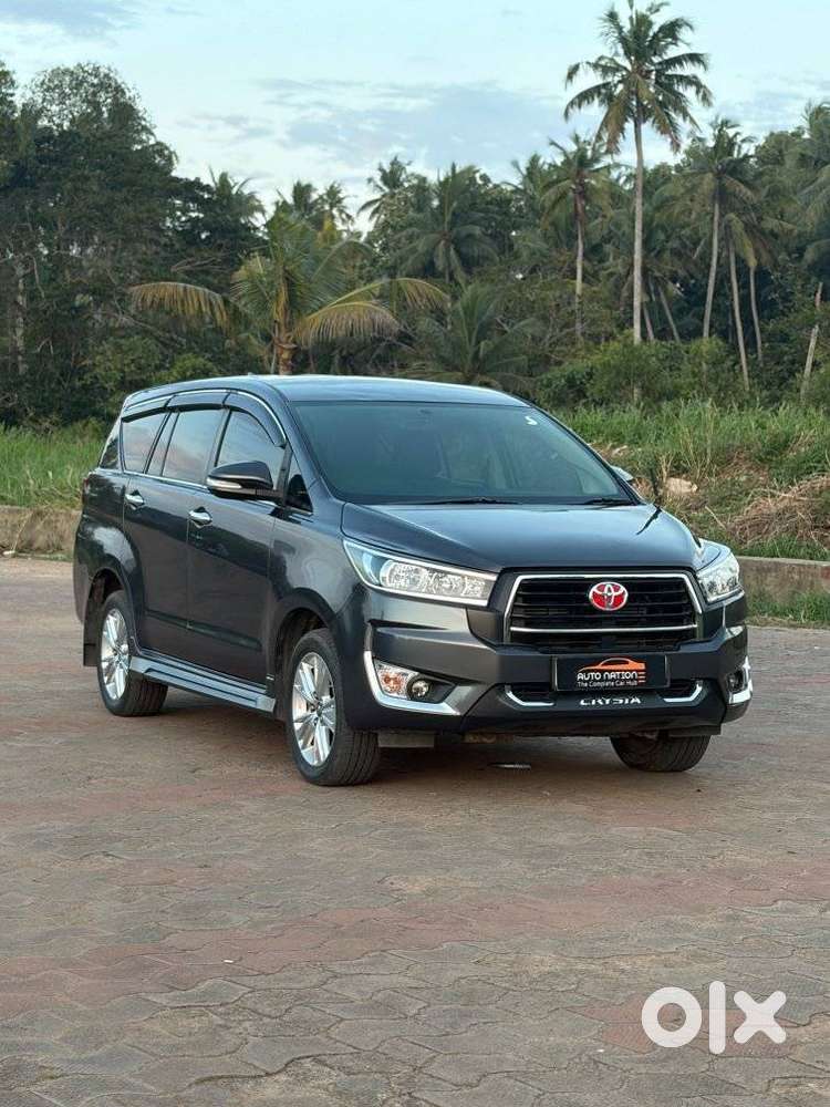 Toyota Innova Crysta 2.4 V, 2017, Diesel