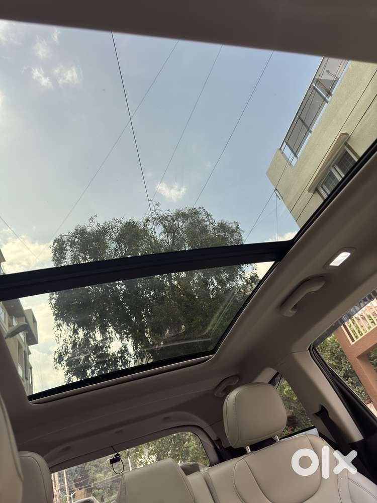 Mahindra Xuv700 2.0 Ax 7 Petrol At Str, 2024, Petrol