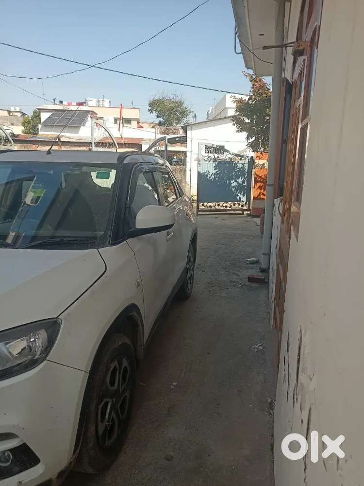 Maruti Suzuki Brezza 2017 Diesel 101000 Km Driven Mint Condition