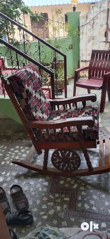 Sleeping 2024 chair olx