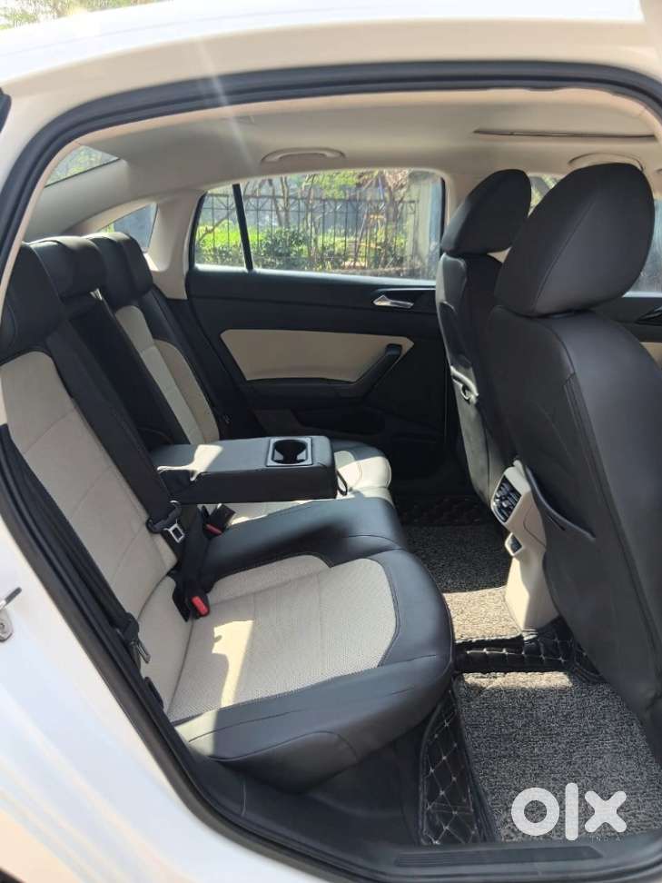 Skoda Slavia 1.0 Tsi Style At, 2023, Petrol