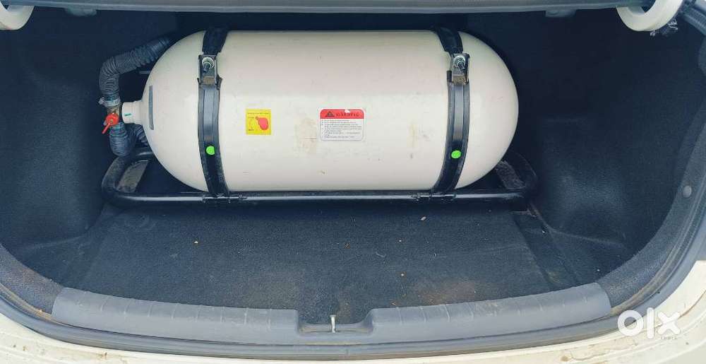Hyundai Aura 1.2 S Petrol Amt, 2022, Cng & Hybrids