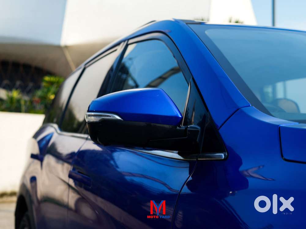 Mahindra Xuv700 2.2 Ax 7 Diesel At Luxury Pack Str, 2023, Diesel