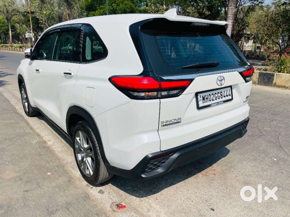 Toyota Innova Hycross 2.0 Zx (o) Hybrid 7 Str, 2024