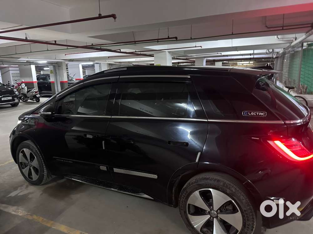 Mg Windsor Ev 2024 Km Driven For 15 Lakhs