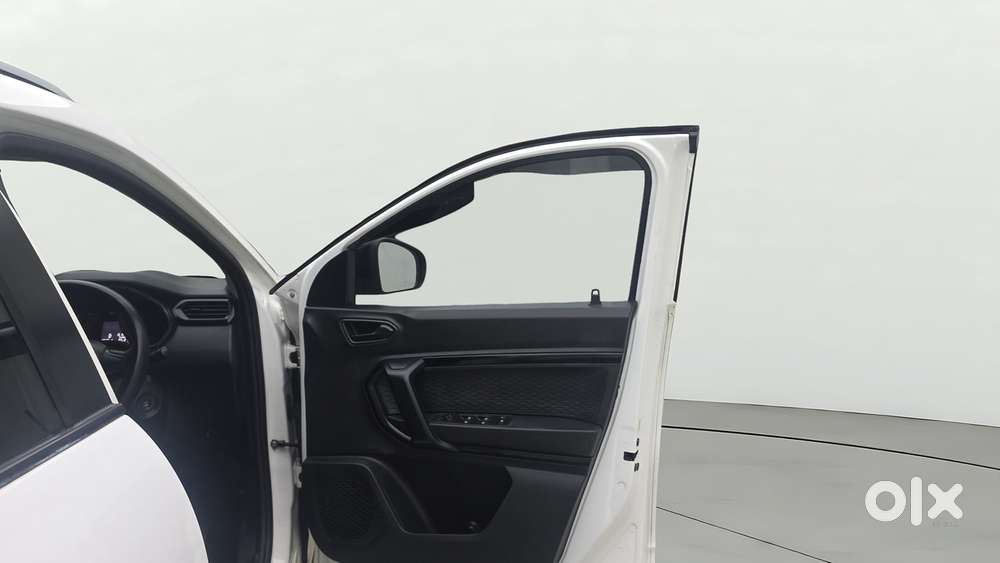 Renault Kiger Rxl, 2025, Petrol