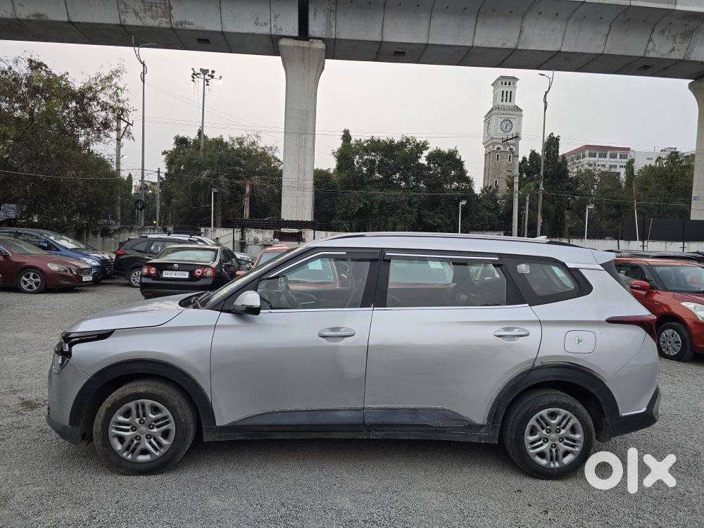 Kia Carens 1.5 Prestige 7 Str, 2022, Petrol