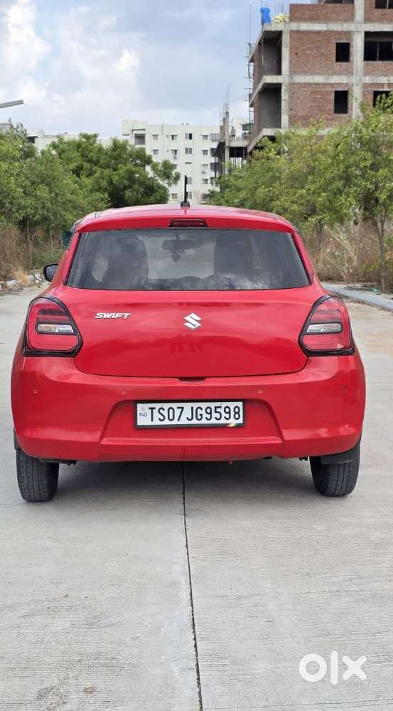 Maruti Suzuki Swift Vxi + Manual, 2022, Petrol