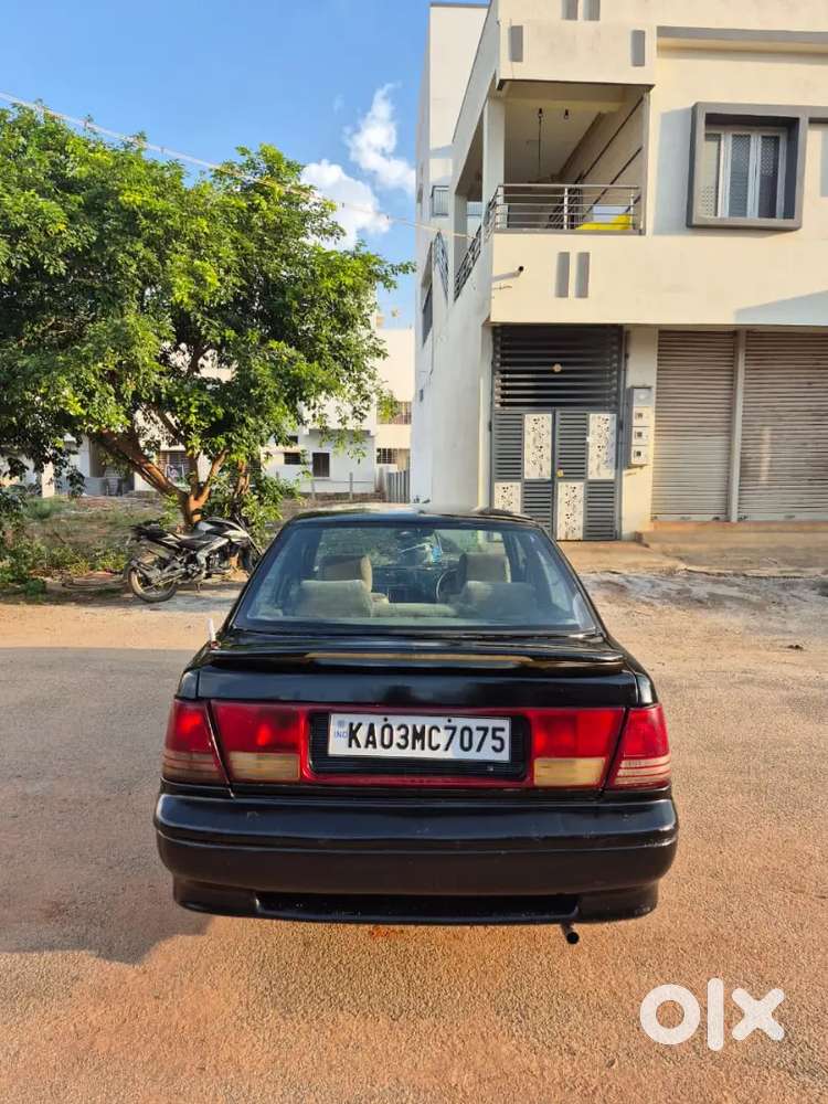 Maruti Suzuki Esteem 2004 Vxi