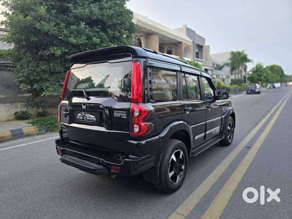 Mahindra Scorpio Classic 2.2 S 11 Mt 7 Cc, 2025, Diesel
