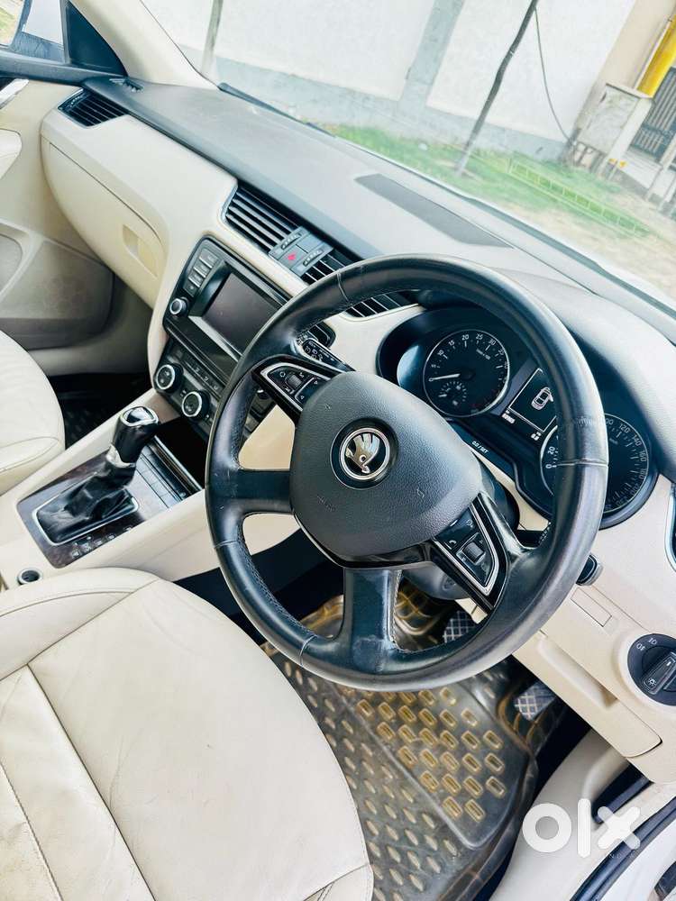 Skoda Octavia Elegance 2.0 Tdi At, 2013, Diesel