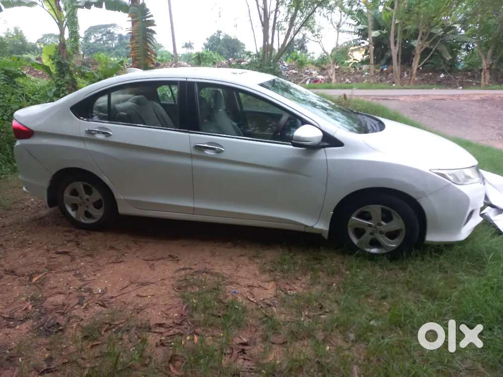 Honda City 2017 Petrol Manual With Vip Number 0007.
