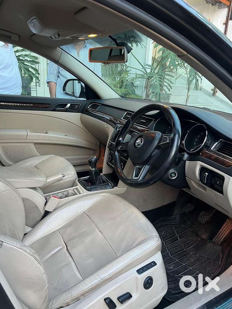 Skoda Superb 2015 Petrol Well Maintained
