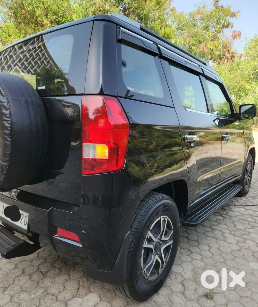 Mahindra Tuv 300 T8 Amt (automatic), 2016, Diesel