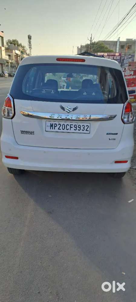 Showroom Condition. No Screth, No Dant.