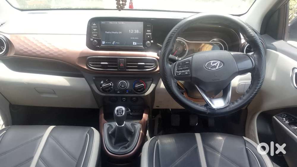 Hyundai Aura 1.0 Sx Plus Petrol, 2022, Petrol