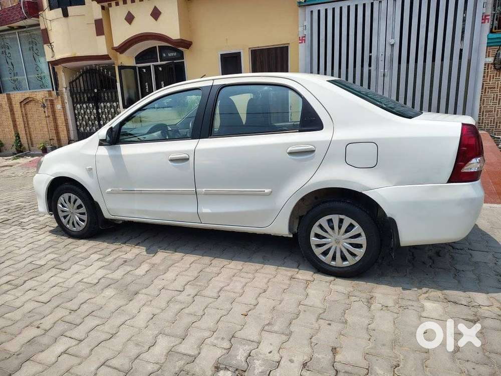 Toyota Etios 2010-2012 V, 2011, Petrol