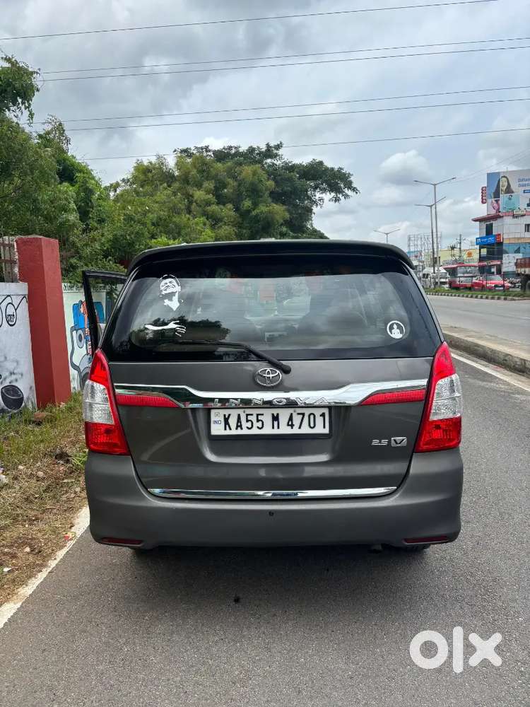 Toyota Innova Diesel 2012 Suv