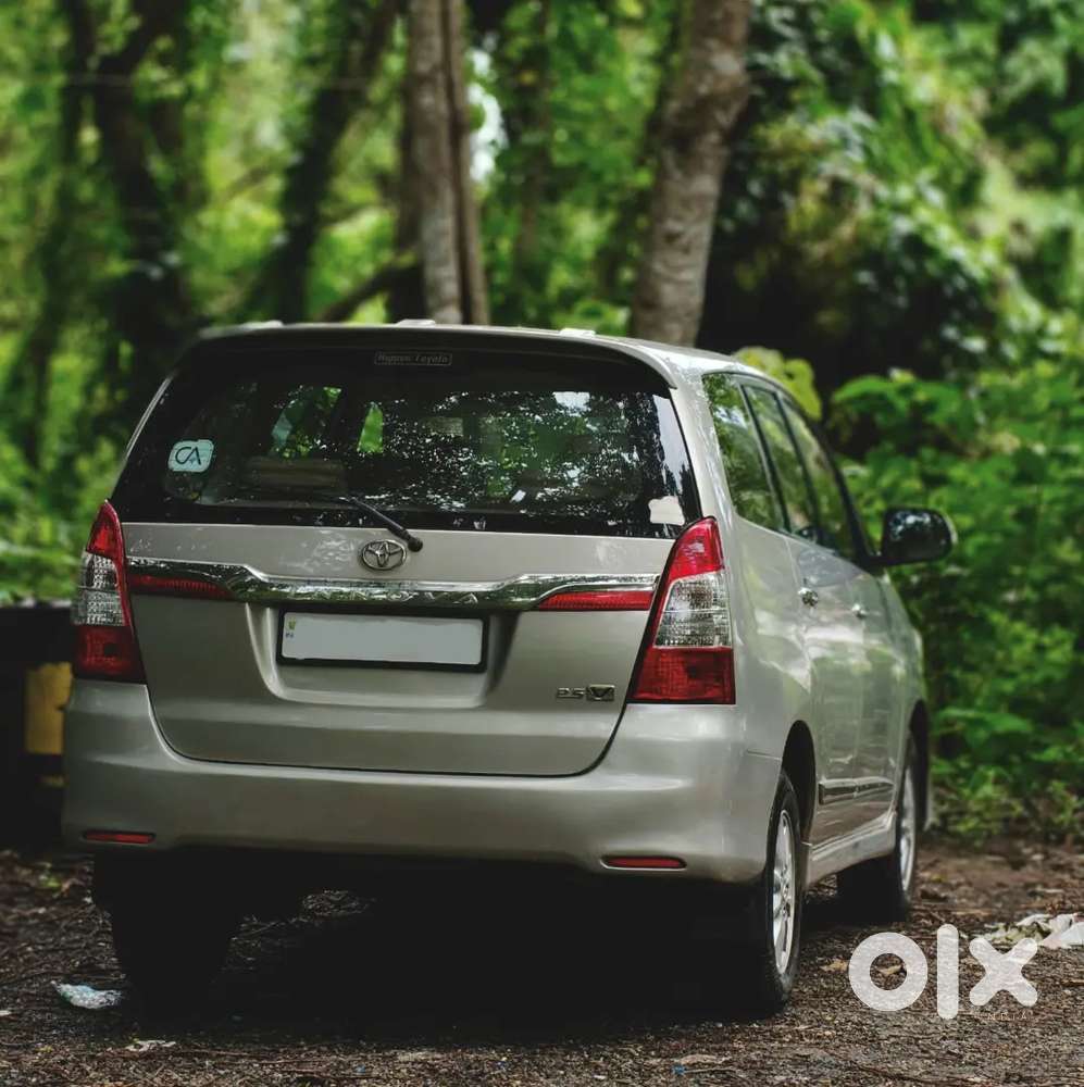 Toyota Innova 2014 Diesel Well Maintained
