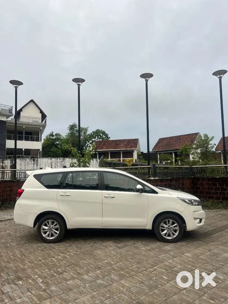 Toyota Innova Crysta 2019