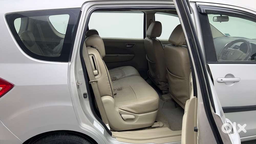 Maruti Suzuki Ertiga Vxi At, 2017, Petrol