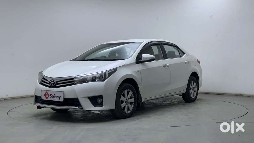Toyota Corolla Altis G At, 2015, Petrol