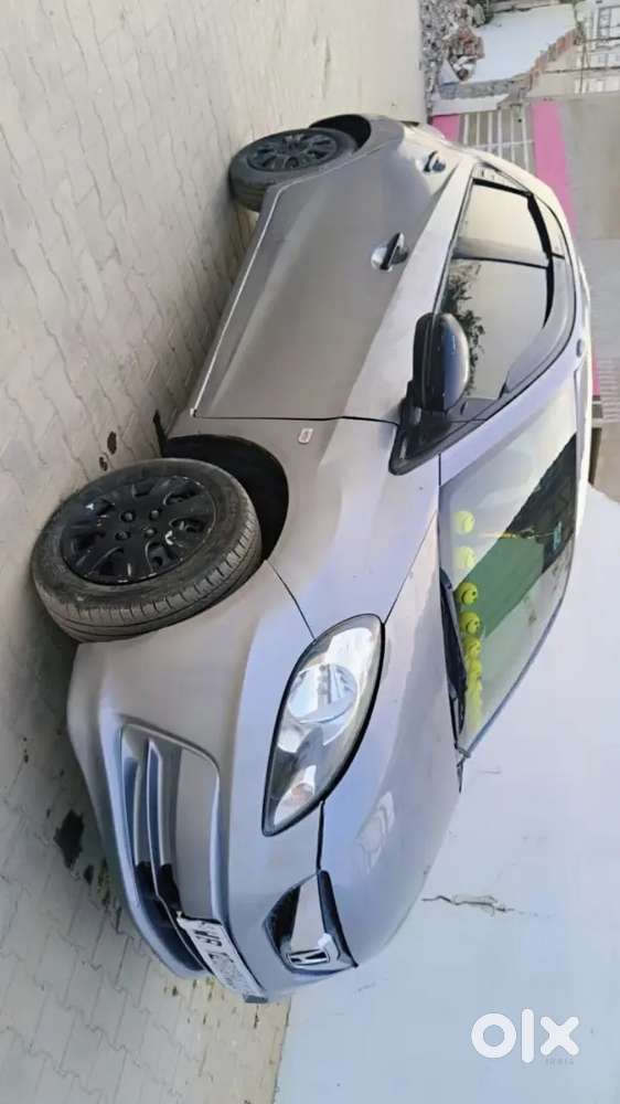 Honda Brio 2015 Petrol Well Maintained